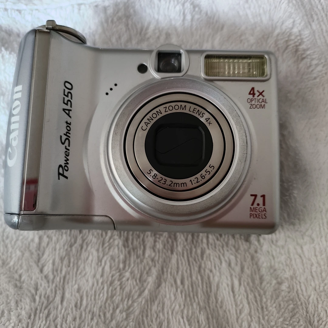 95新 Canon/佳能 A550 700万像素四倍光学变焦 配件齐全(no退换)