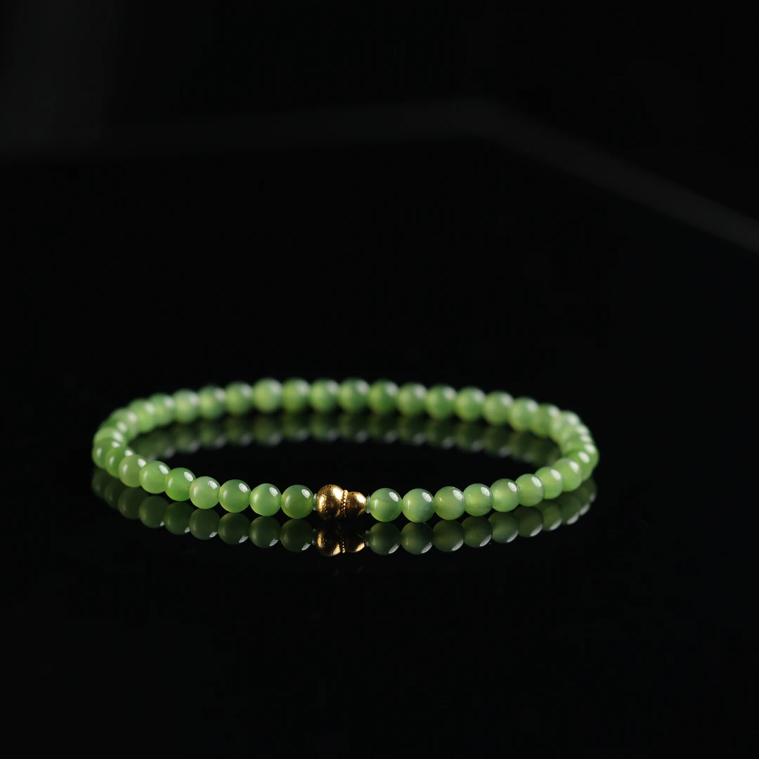 "醉春"严选精品和田玉高色冰底碧玉4mm手串