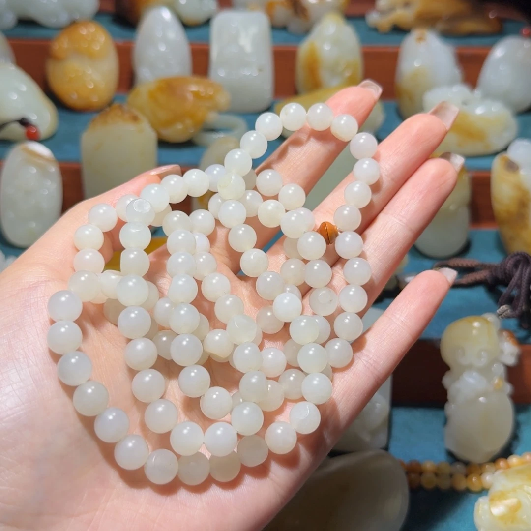 阳***羊颈饰未镶嵌和田玉