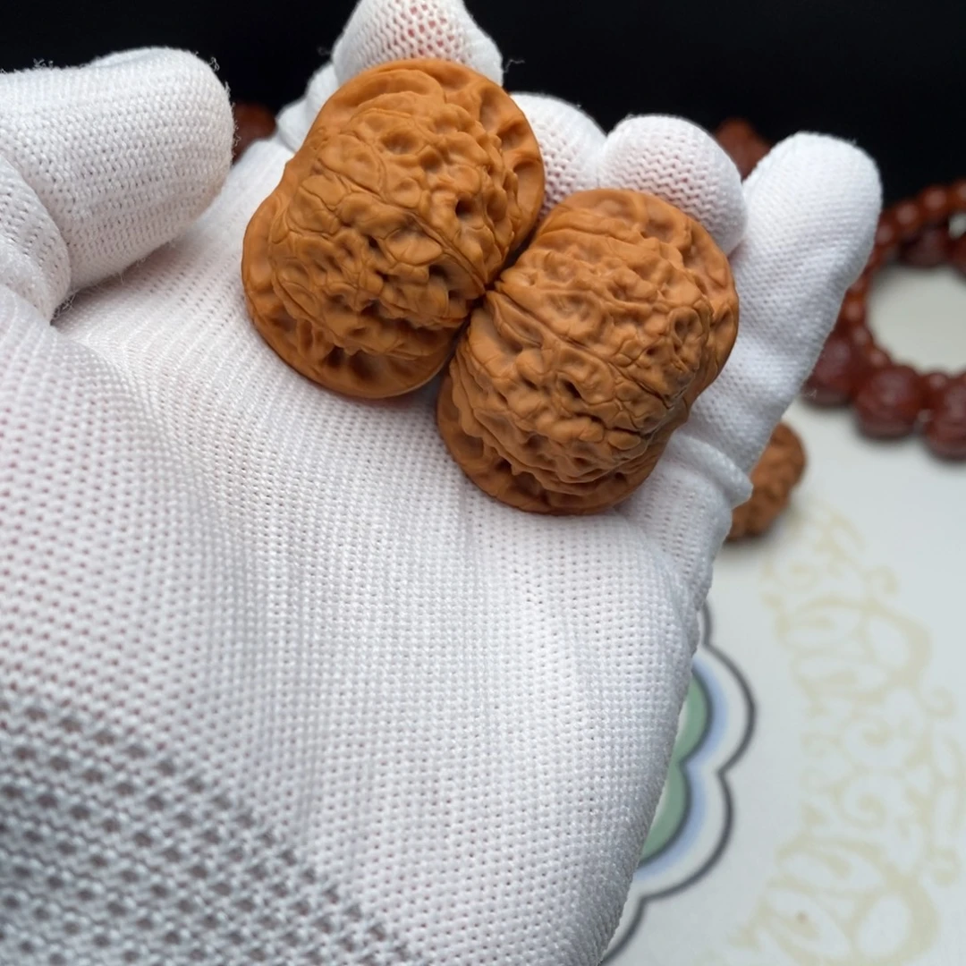 文玩核桃把件39核王