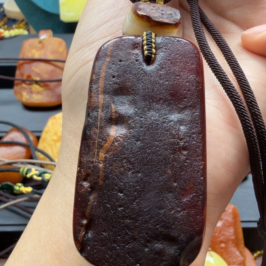 琥珀吊坠(赠链)未镶嵌