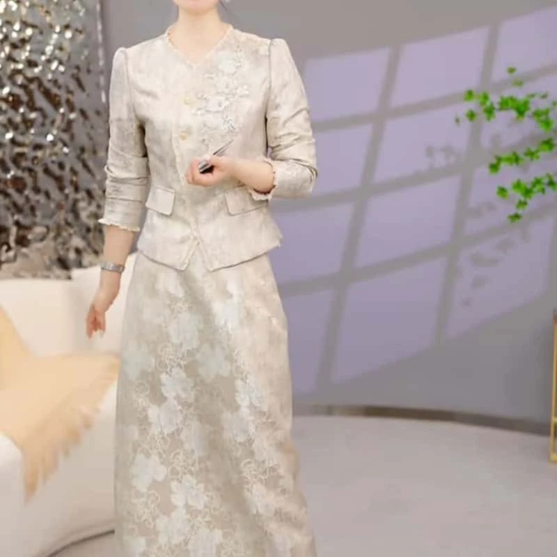 中式优雅洋气2025春季新款百搭修身收腰显瘦提花洋气假两件连衣裙