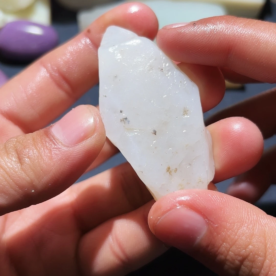 和田玉未镶嵌珠宝奇石