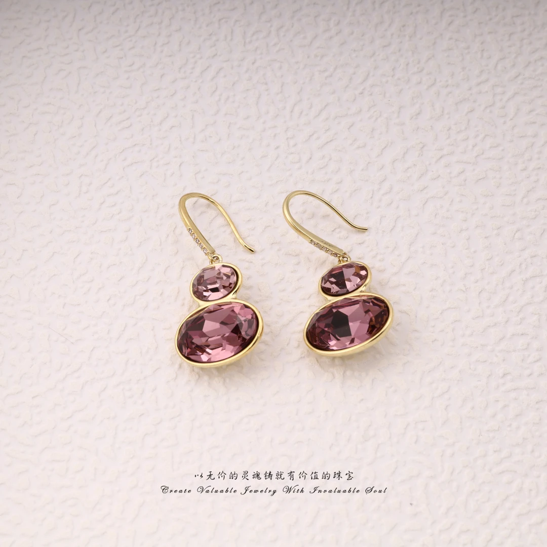 铜合金锆石耳饰 轻奢精致气质百搭时尚设计师款耳环 KG-C-31559