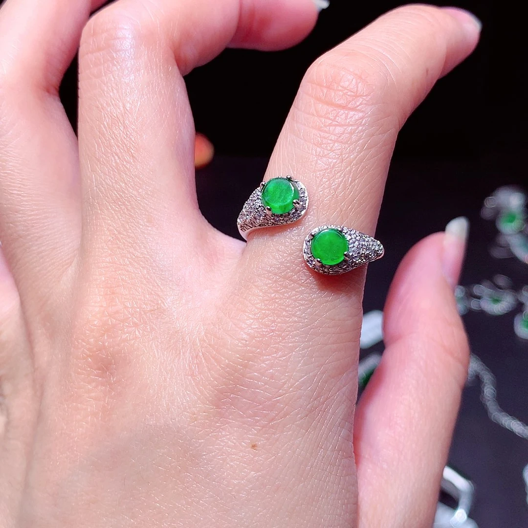 【闪购商品】翡翠吊坠(不含链)未镶嵌