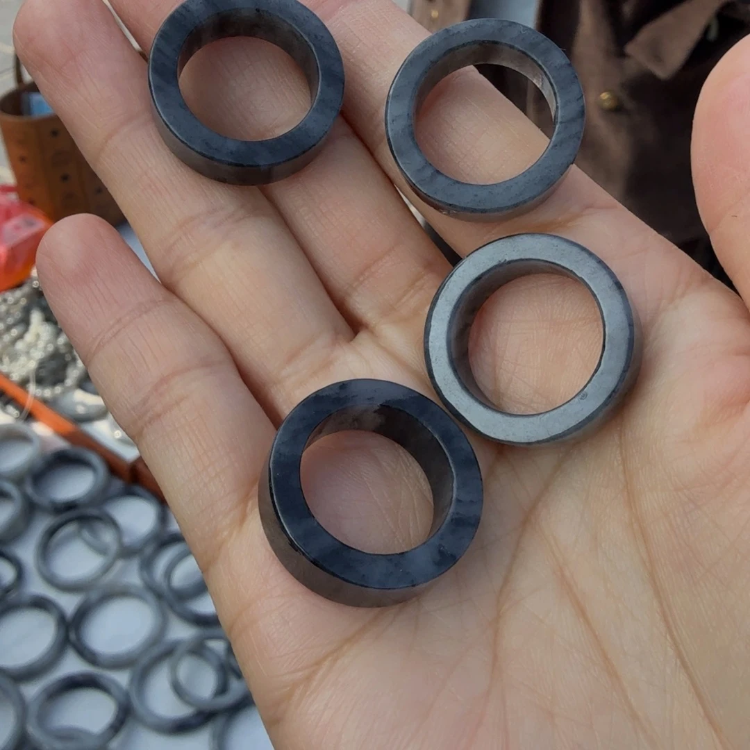 和田玉未镶嵌颈饰新疆青花子料戒指董事长多样性拍一发一