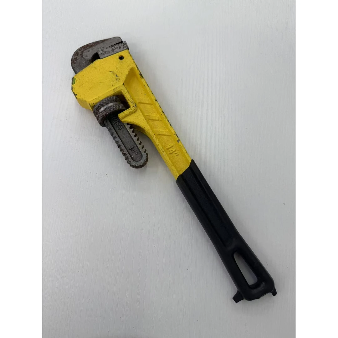 【福利品】八寸水管钳
