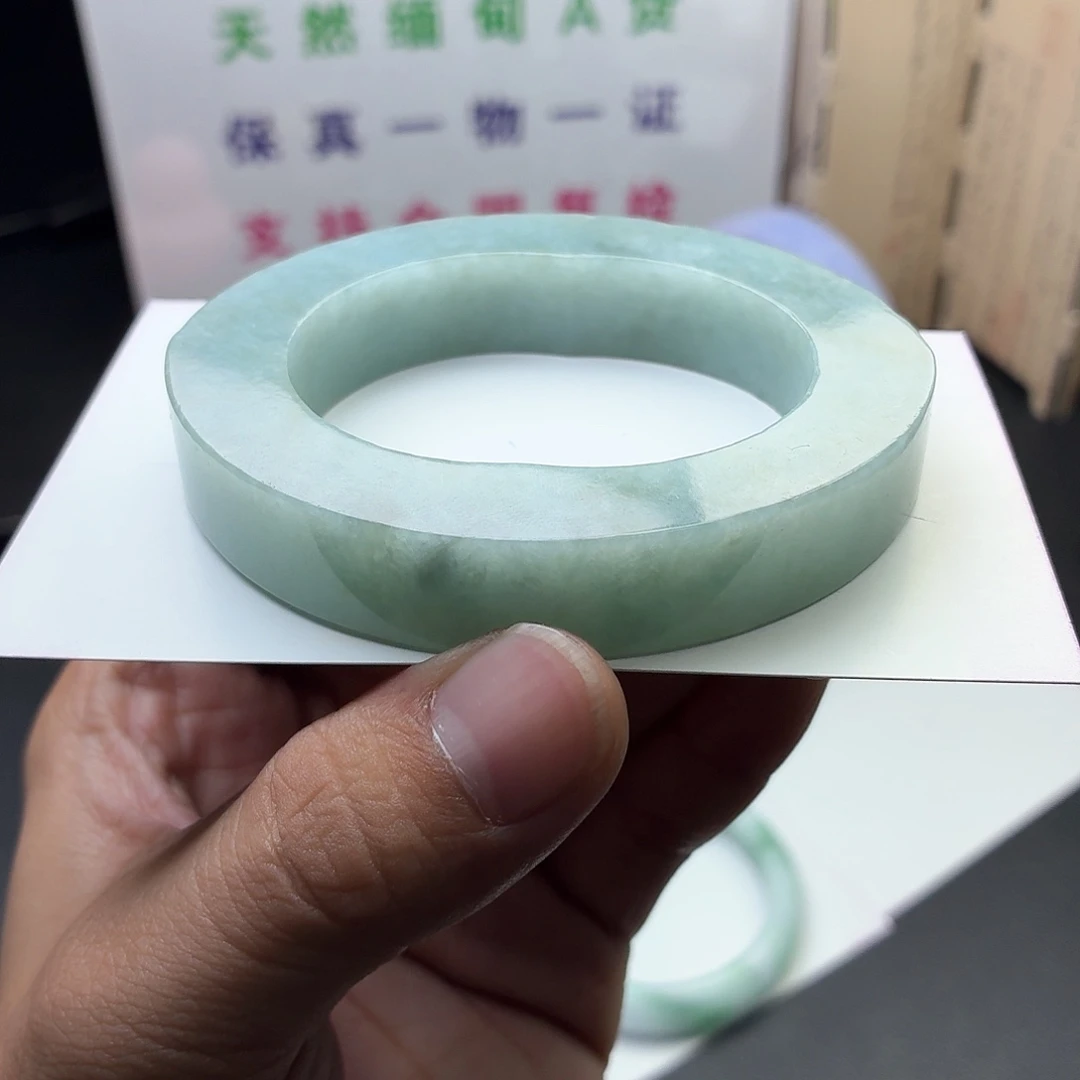 定制翡翠未镶嵌翡翠手镯翡翠