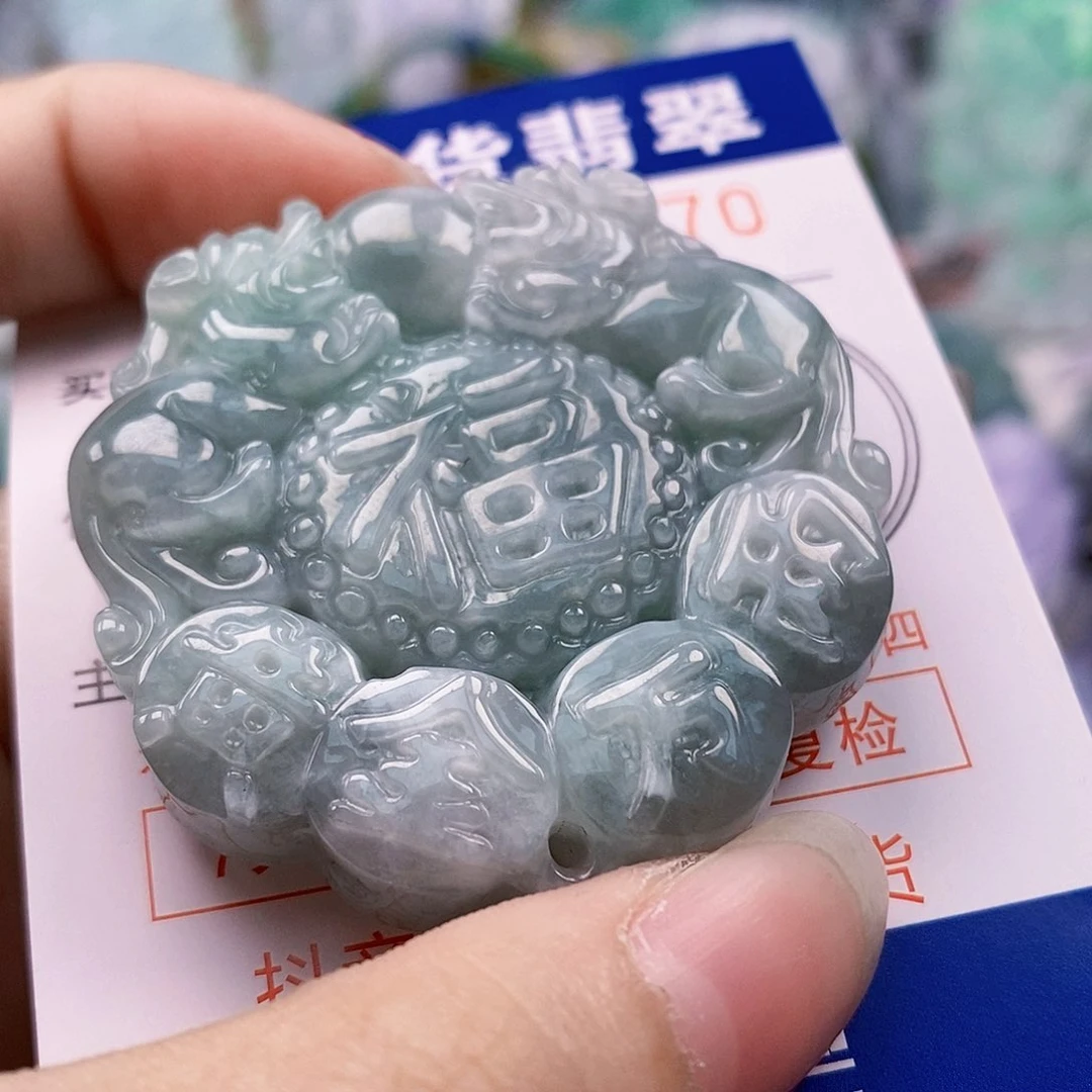 吊坠(不含链)未镶嵌翡翠