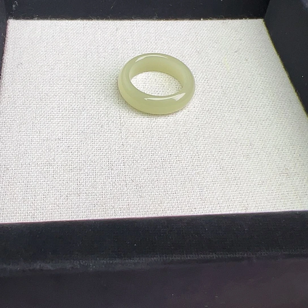 和田玉戒指未镶嵌H****a16号黄口