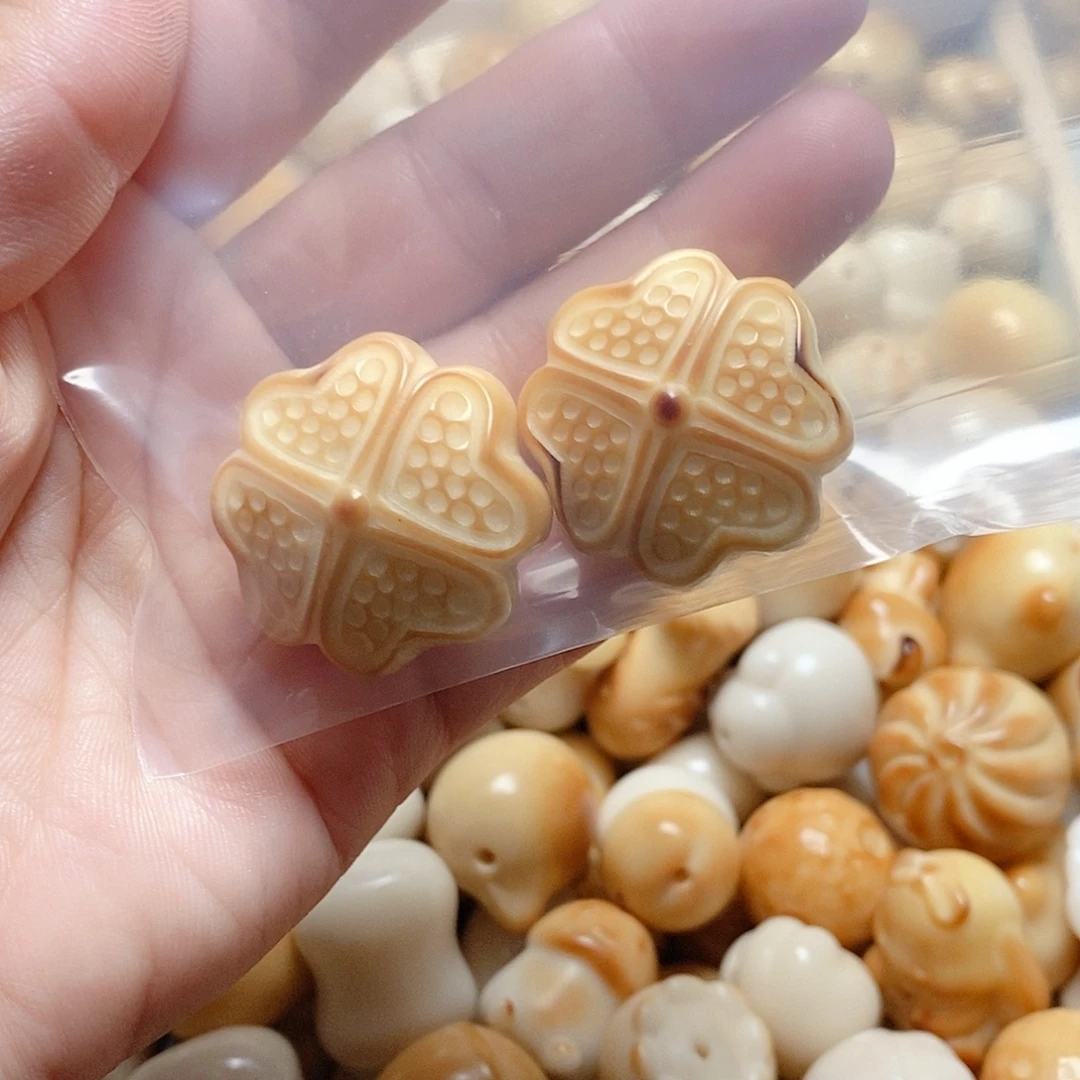 啷***啷吊坠菩提根/象牙果全品两颗