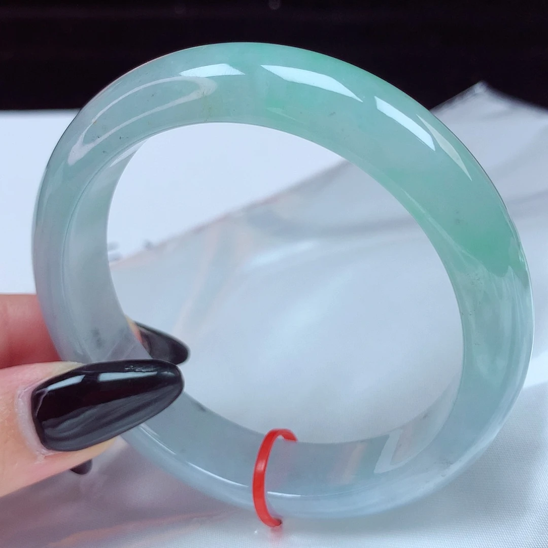 翡翠手镯未镶嵌57-58圈