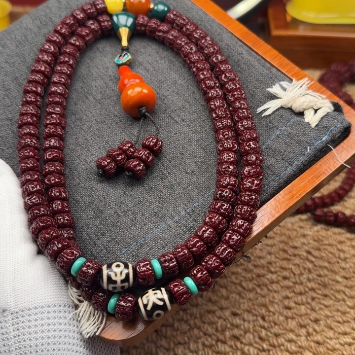 ****伟吊坠金刚菩提黑金