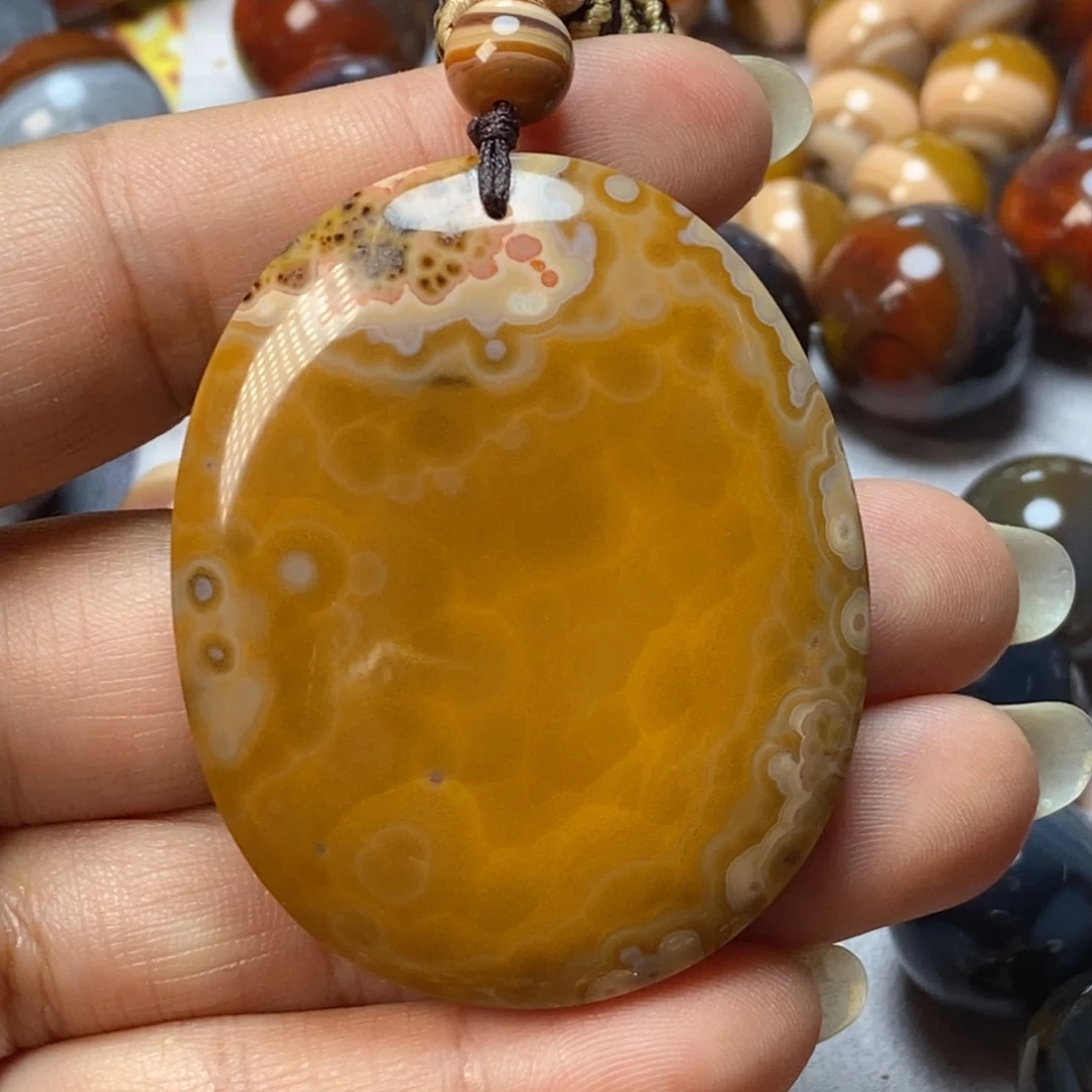 玛瑙/玉髓颈饰未镶嵌'****.战国红