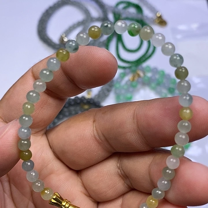 定制翡翠未镶嵌毛货需要抛光，请慎拍