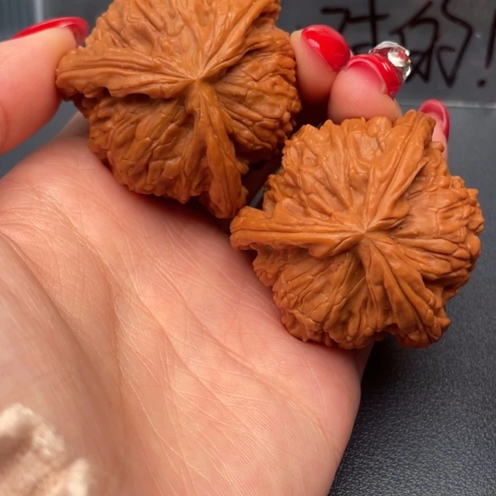 幕***己文玩核桃吊坠白狮子