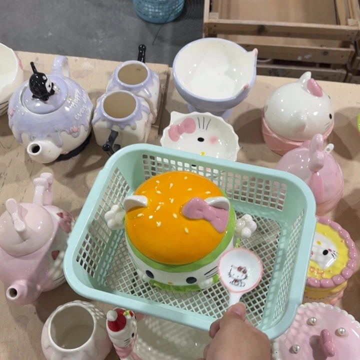 紫砂在干嘛呀亲爱呢