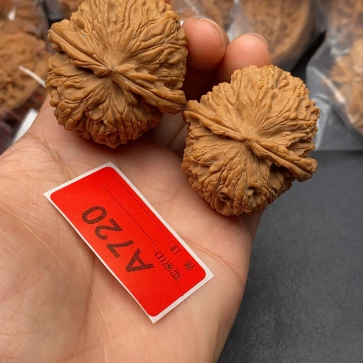 文玩核桃吊坠核桃