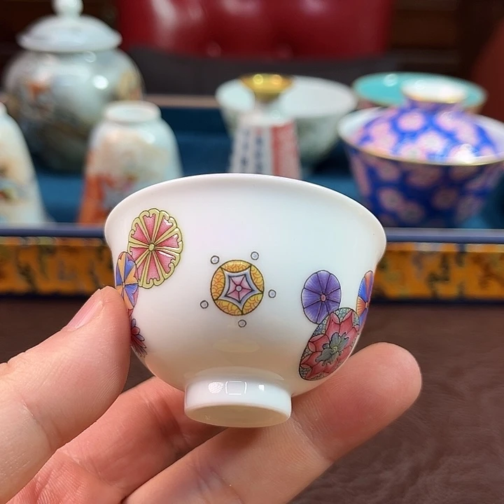 瓷片千年瓷都景德镇 艺术关注谢佳豪