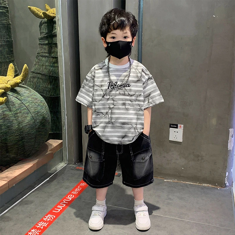 男宝宝夏季套装2025新款潮酷男童帅气短袖两件套儿童夏装炸街衣服