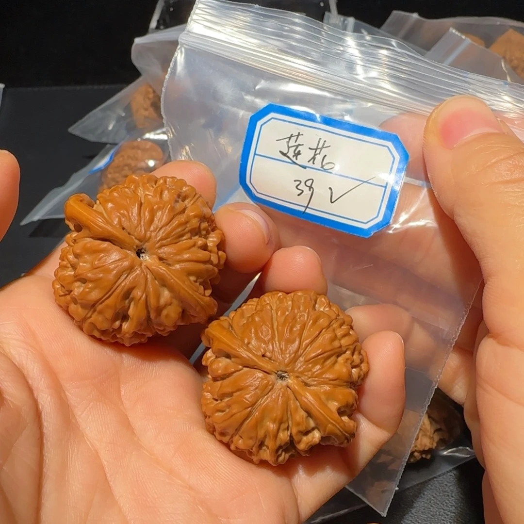 文玩核桃吊坠飞飞飞飞飞飞分