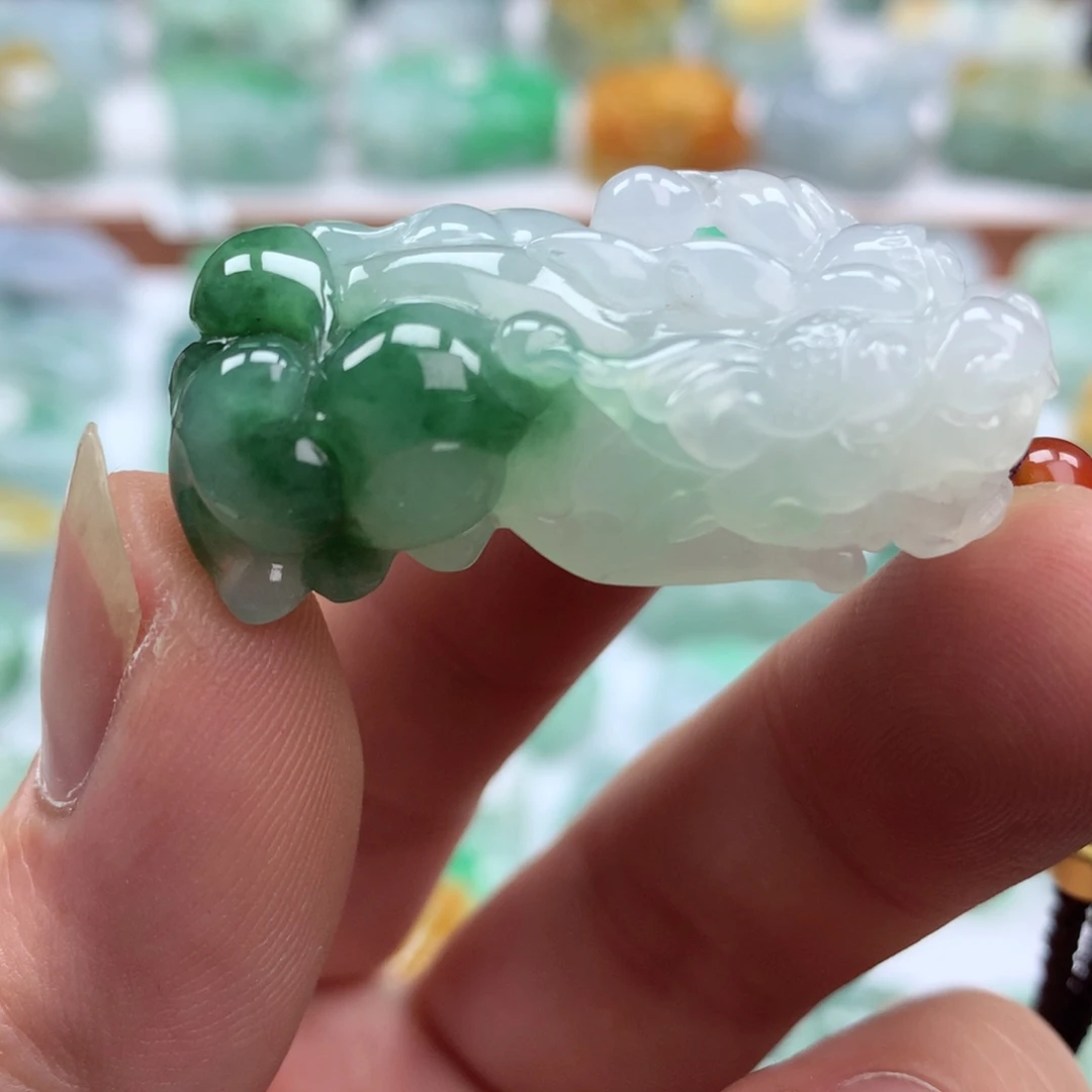 翡翠未镶嵌颈饰翡翠貔貅