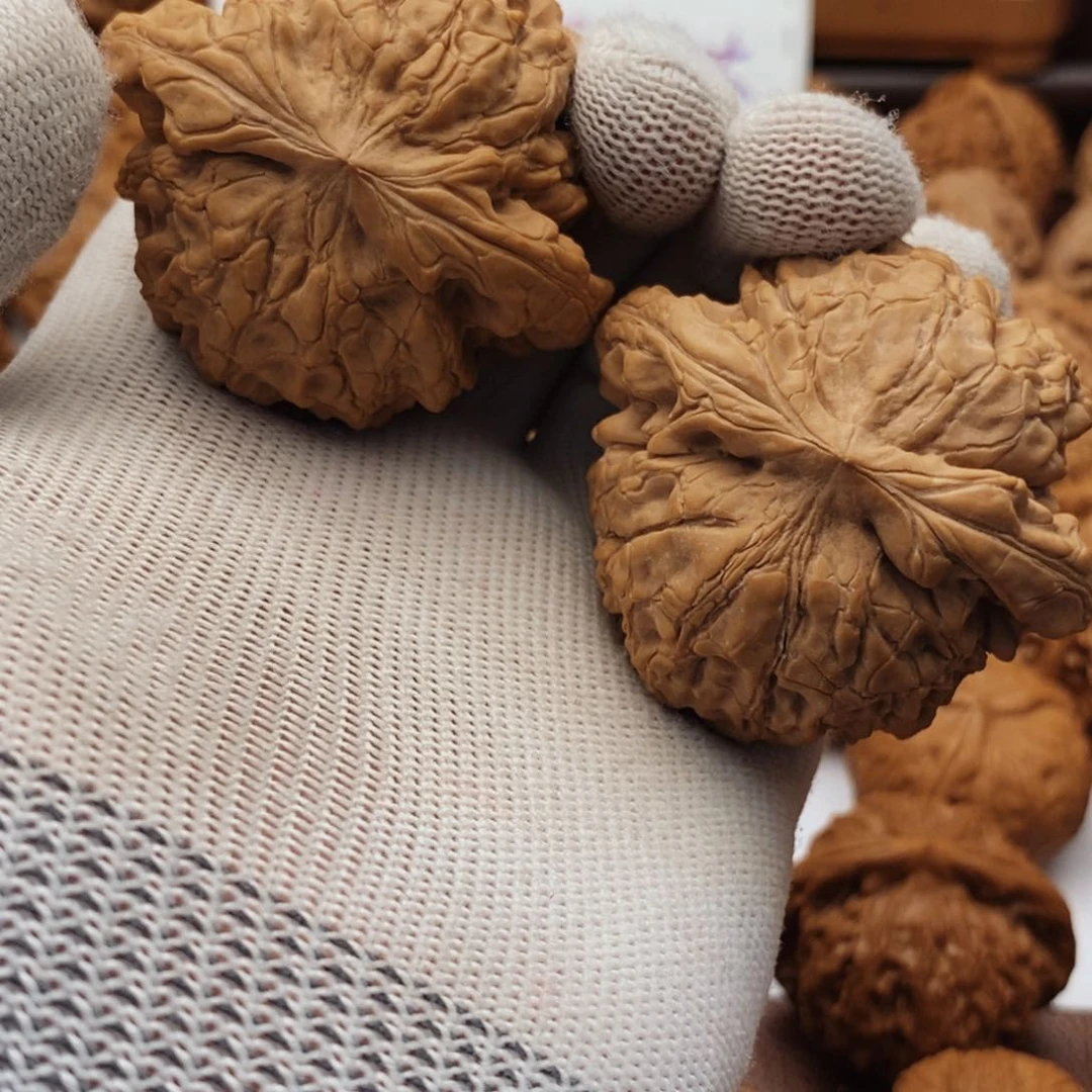 文玩核桃吊坠龙鼎