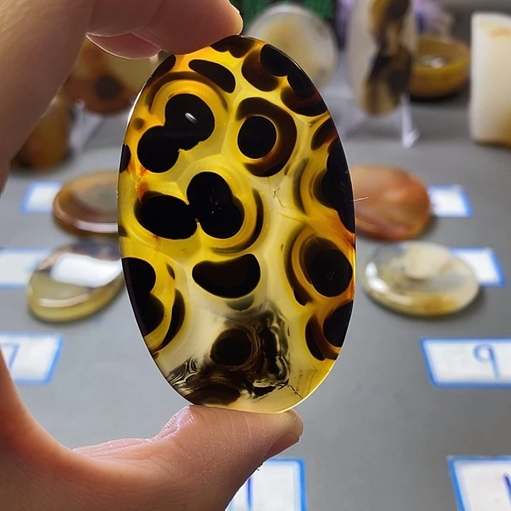 玛瑙/玉髓未镶嵌珠宝半成品5