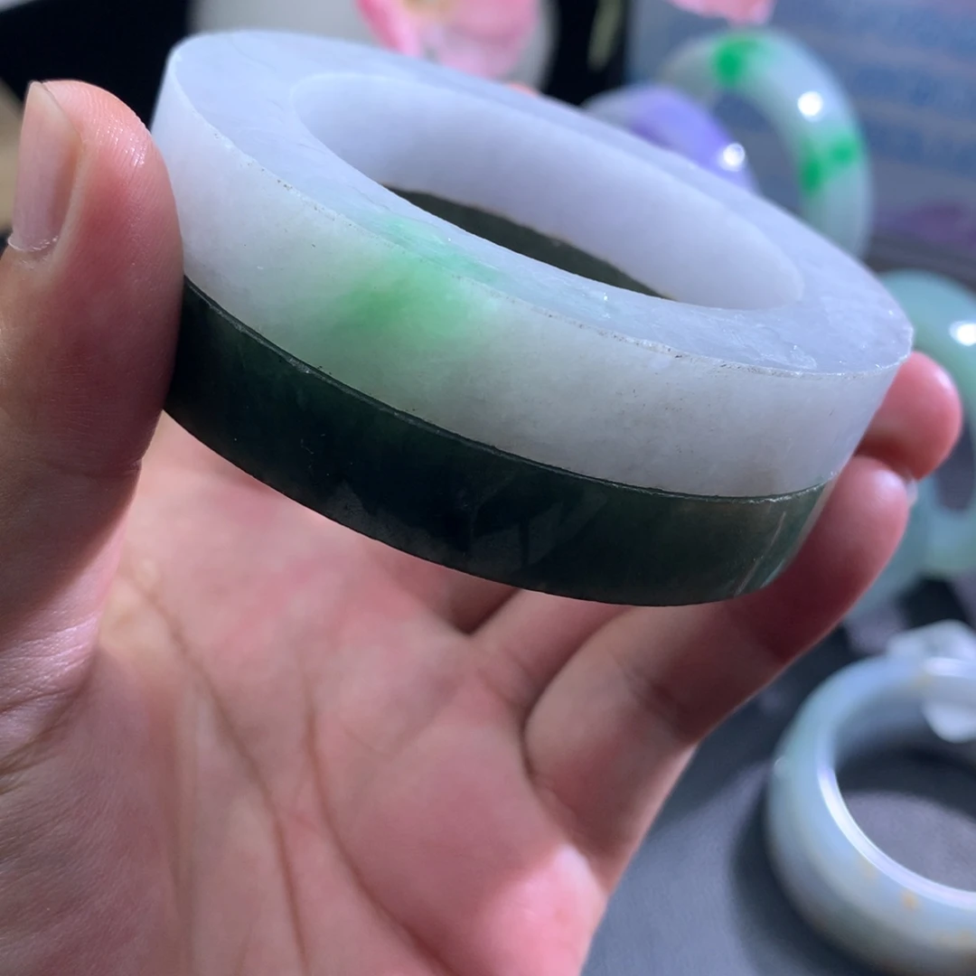 定制翡翠未镶嵌翡翠手镯甜绿阳绿阳春白雪