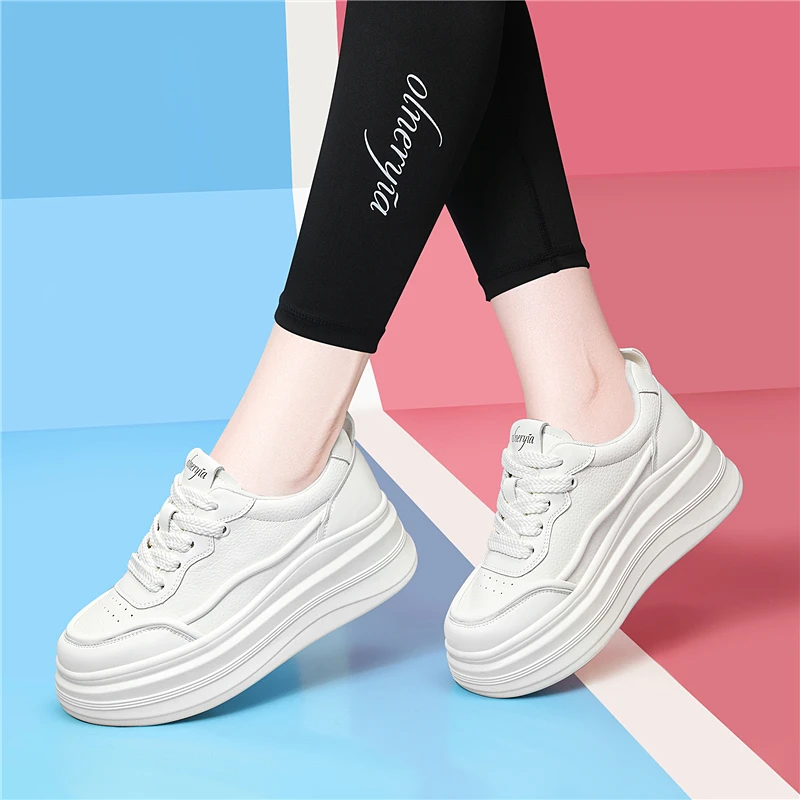爆款小白鞋女2025年秋冬新款小个子厚底增高女鞋休闲软底松糕板鞋
