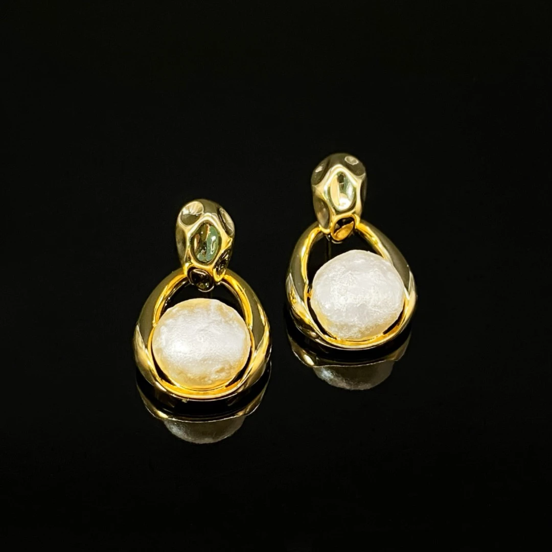 名式 铜合金耳饰 法式棉花珠气质轻奢时尚百搭耳钉FL080