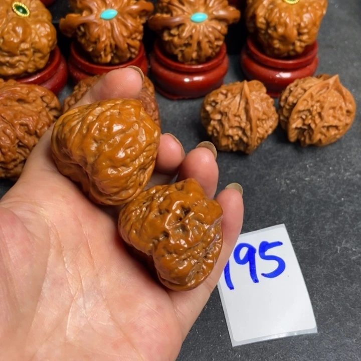 文玩核桃把件35:蛤蟆195