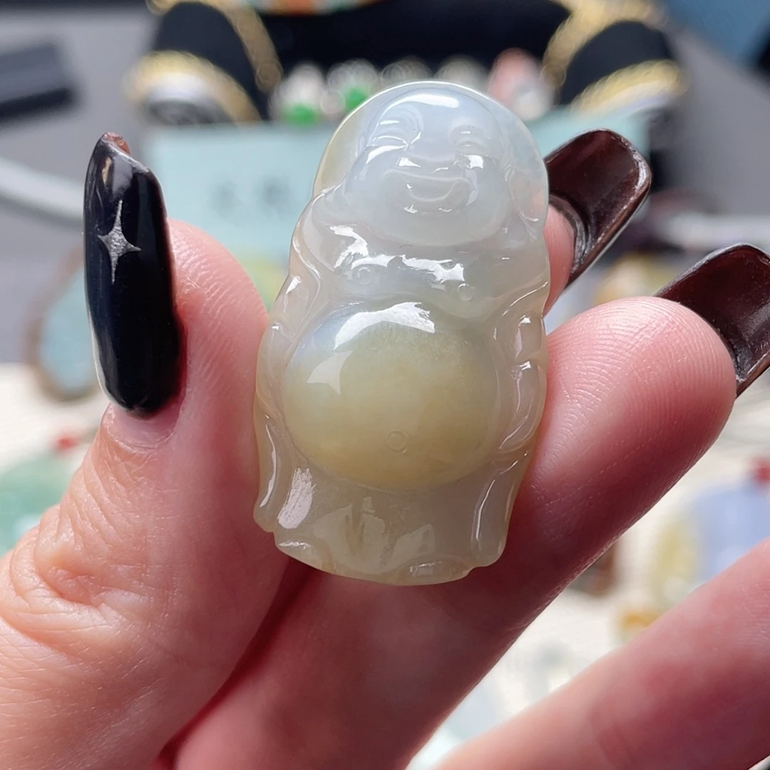 翡翠未镶嵌颈饰佛公