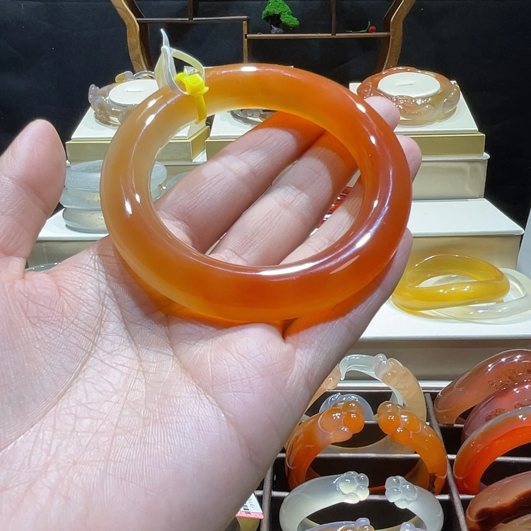 艺***o玛瑙/玉髓未镶嵌手镯