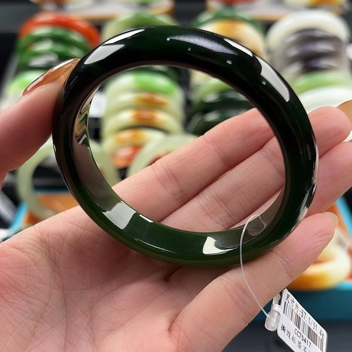 和田玉未镶嵌手镯57.1