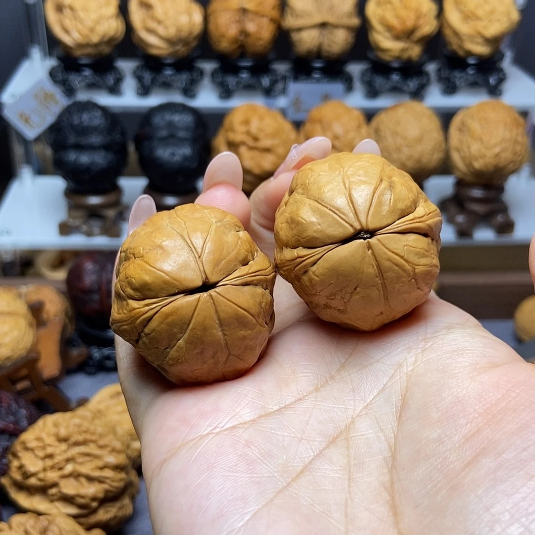 文玩核桃把件20…………37mm