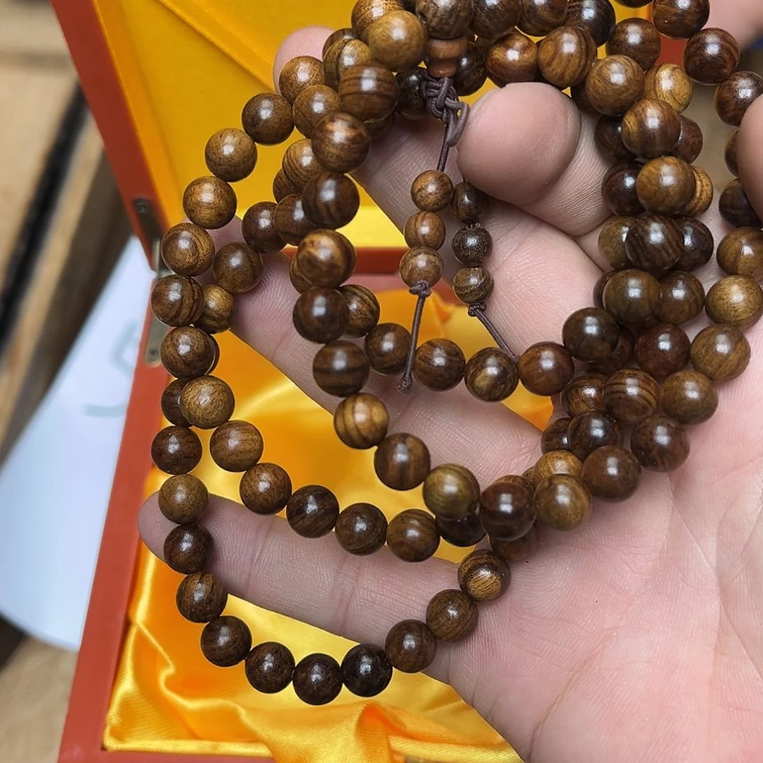 大叶紫檀（黑酸枝木类）