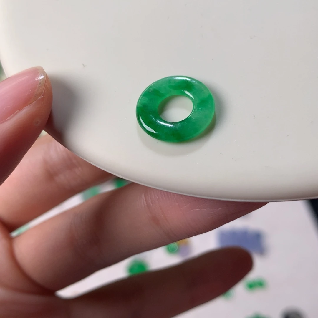 翡翠散珠天然翡翠