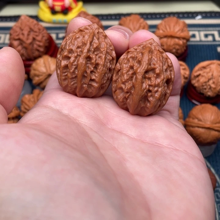 文玩核桃把件金刚