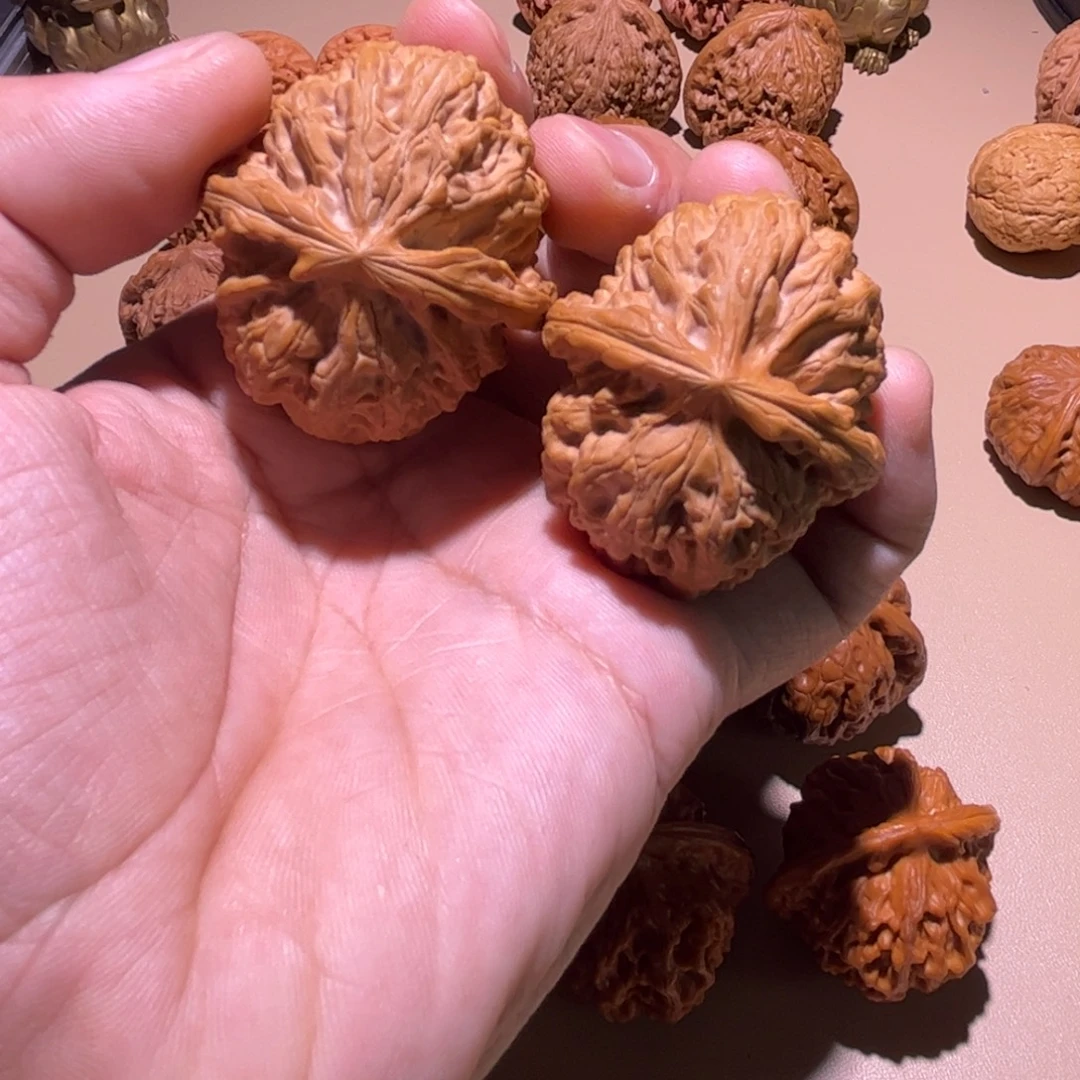 大叶紫檀（黑酸枝木类）莲花