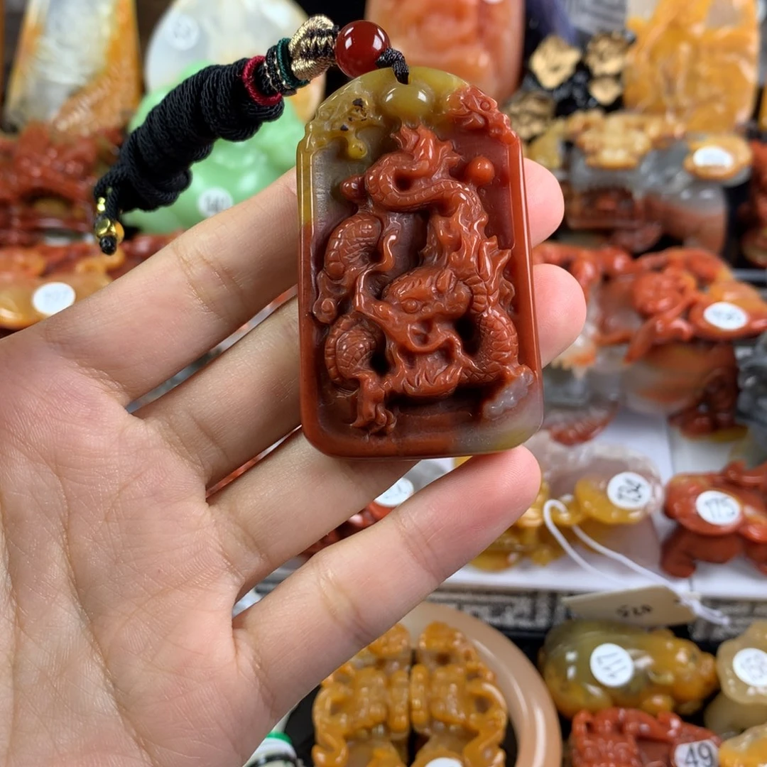 石英质玉（黄龙玉）未镶嵌挂件