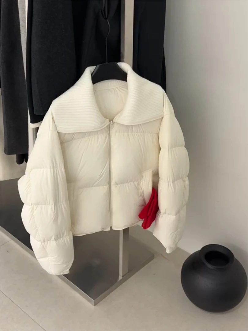 2025冬季时尚设计感大翻领短款羽绒服女加厚保暖面包服白色外套