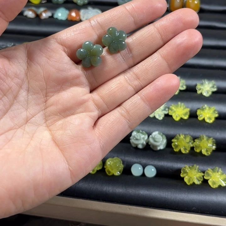 岫玉耳饰未镶嵌耳饰