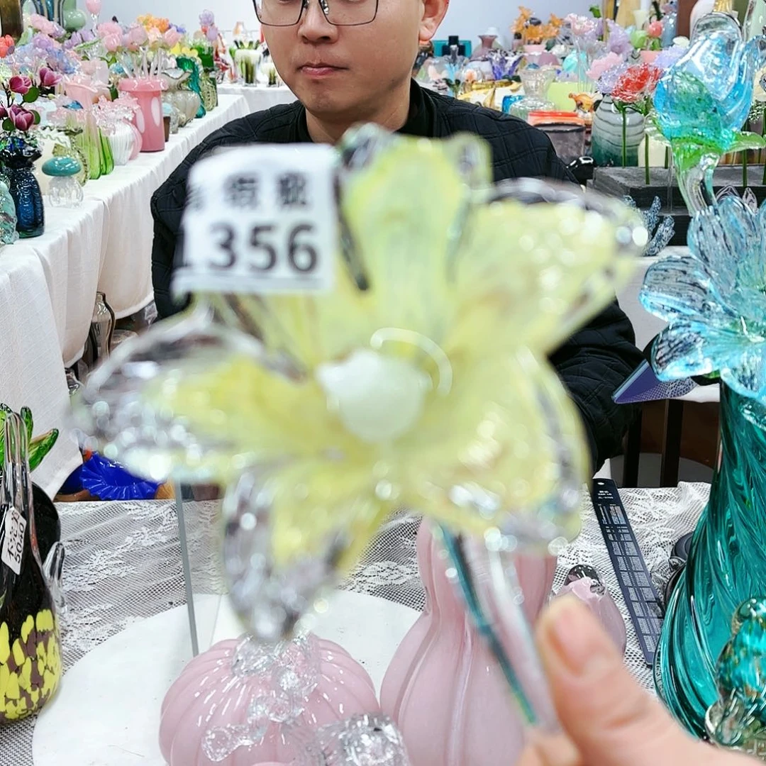 瑕疵福利不退不换琉璃花瓶艺术品