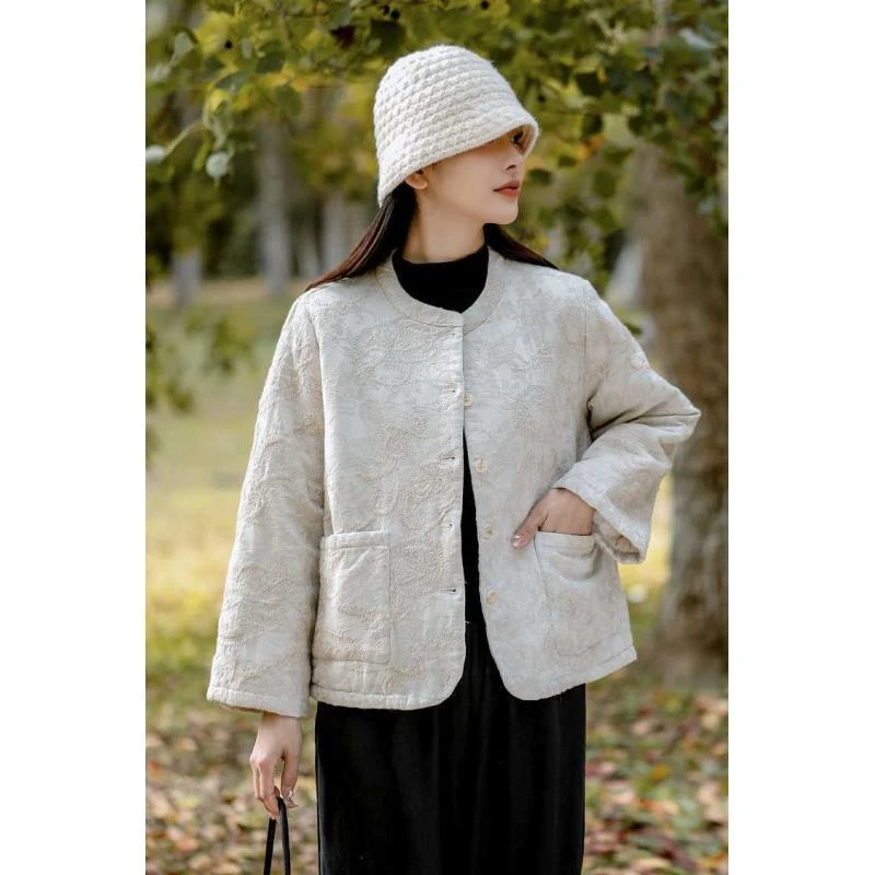 100 亚麻秋冬新款定制提花圆领精致小短款棉衣外套