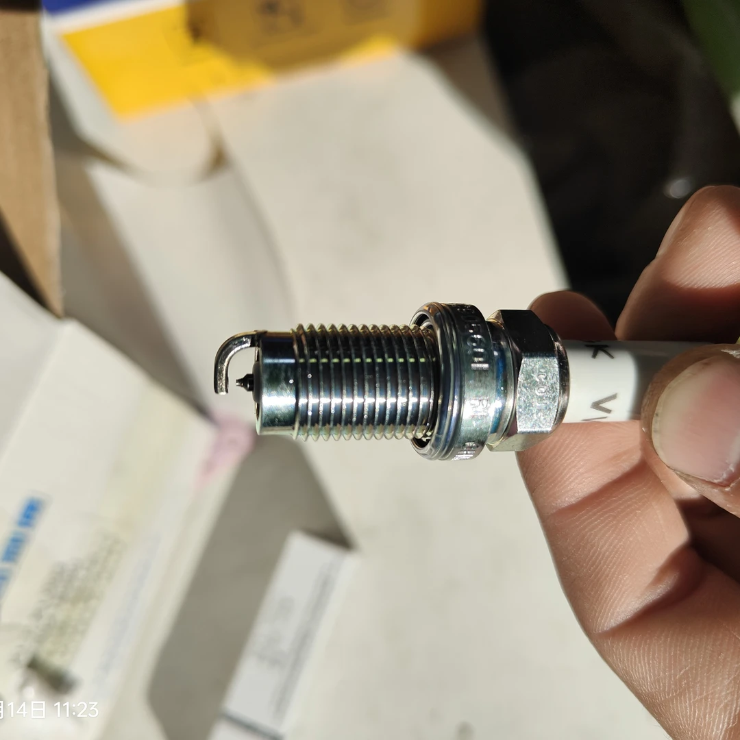 EA111 1.4T 1.6火花塞一支，上汽大众原厂