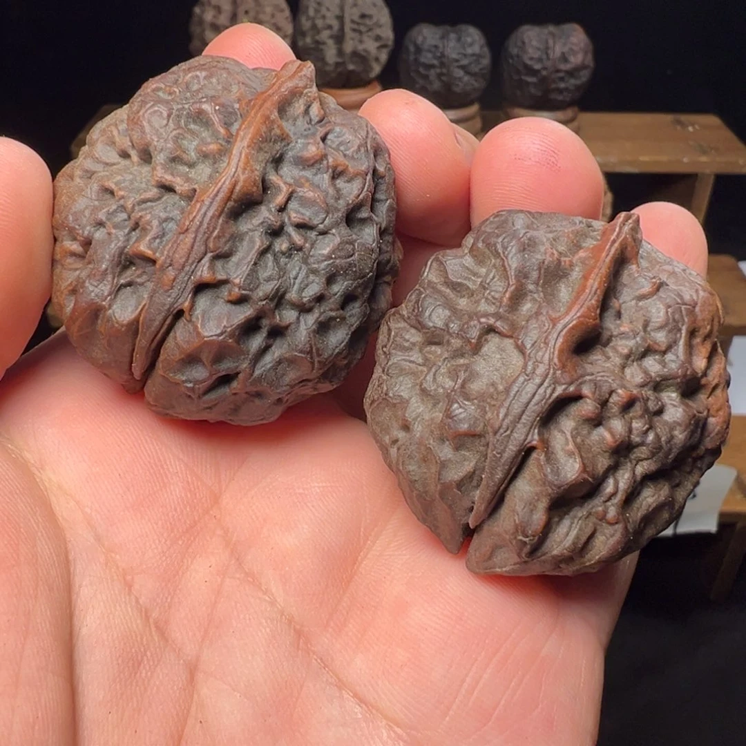 吊坠文玩核桃凸棱宝刀40mm