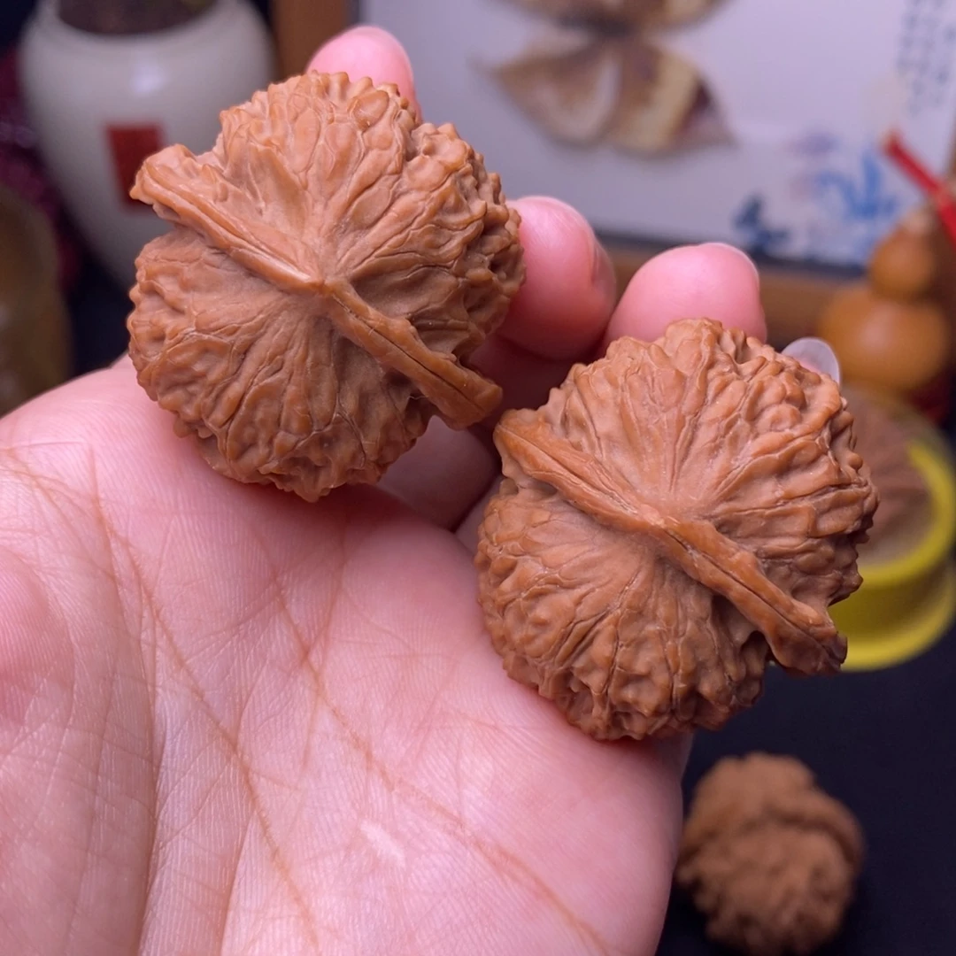 文玩核桃把件37金锭元宝