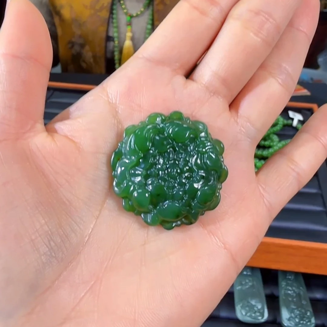 和田玉（碧玉）未镶嵌颈饰