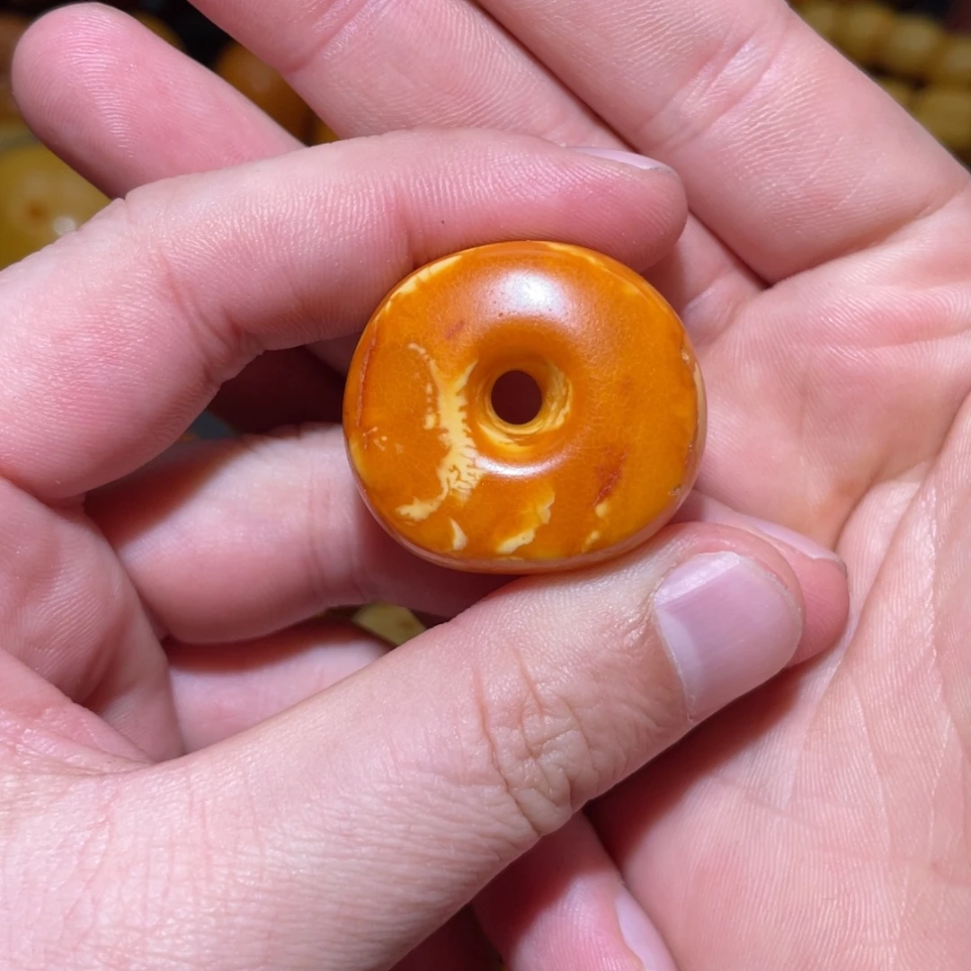 琥珀未镶嵌裸石饼子